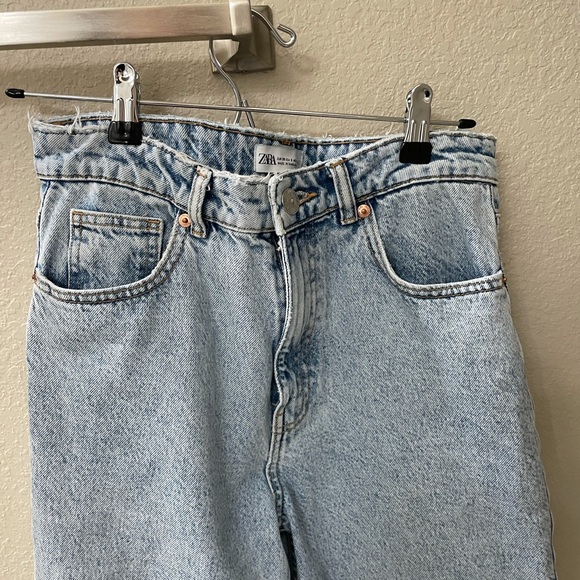 Zara Mom Jeans - Picture 4 of 4